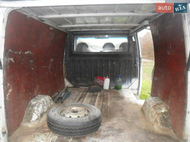 Білий Форд Транзит, об'ємом двигуна 2.5 л та пробігом 230 тис. км за 2500 $, фото 6 на Automoto.ua
