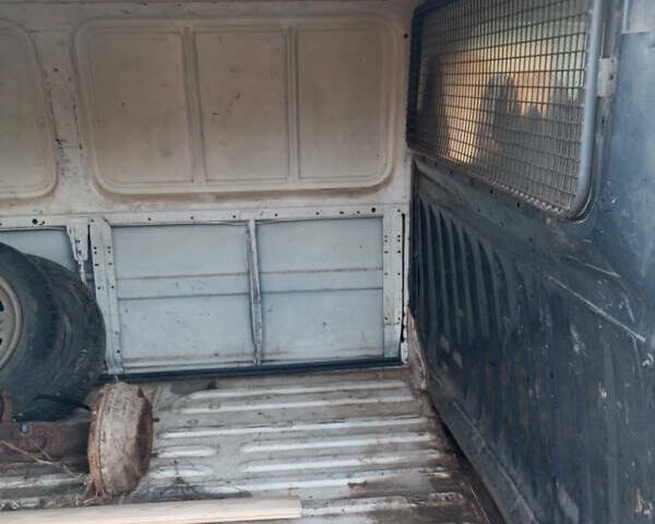 Белый Форд Транзит, объемом двигателя 2.5 л и пробегом 50 тыс. км за 1400 $, фото 3 на Automoto.ua