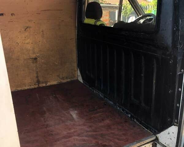 Білий Форд Транзит, об'ємом двигуна 2.5 л та пробігом 380 тис. км за 3200 $, фото 2 на Automoto.ua