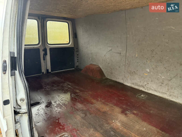 Белый Форд Транзит, объемом двигателя 2.5 л и пробегом 500 тыс. км за 2300 $, фото 7 на Automoto.ua