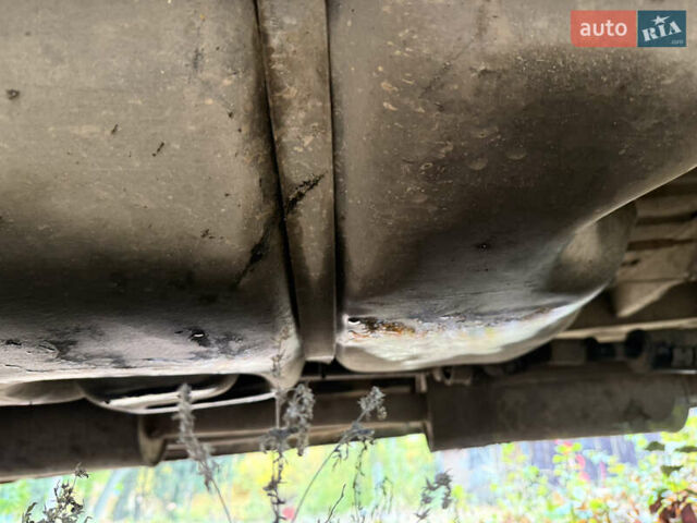 Белый Форд Транзит, объемом двигателя 2.5 л и пробегом 500 тыс. км за 2300 $, фото 15 на Automoto.ua