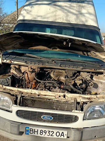 Білий Форд Транзит, об'ємом двигуна 2.5 л та пробігом 300 тис. км за 3000 $, фото 3 на Automoto.ua
