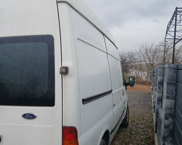Белый Форд Транзит, объемом двигателя 2.4 л и пробегом 500 тыс. км за 3000 $, фото 3 на Automoto.ua