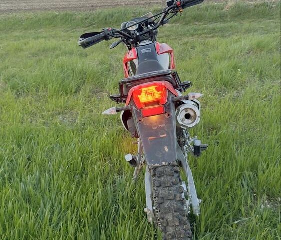 Білий Форд Транзит, об'ємом двигуна 2 л та пробігом 400 тис. км за 900 $, фото 6 на Automoto.ua