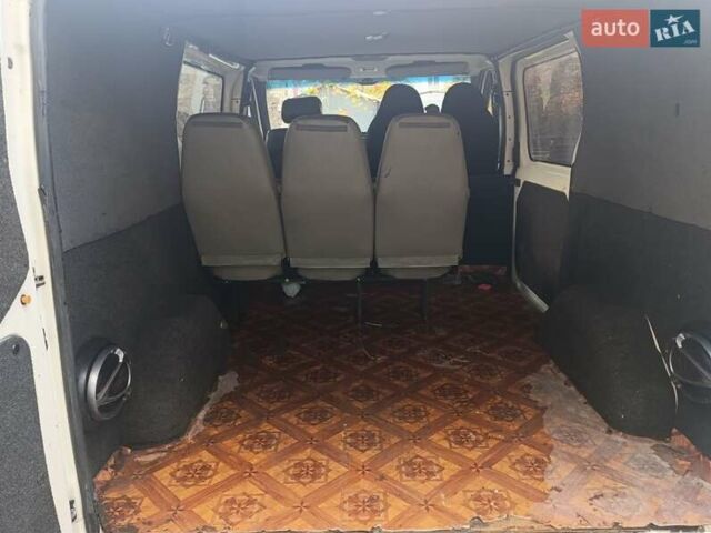 Білий Форд Транзит, об'ємом двигуна 2 л та пробігом 400 тис. км за 4700 $, фото 5 на Automoto.ua