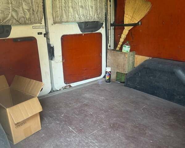 Білий Форд Транзит, об'ємом двигуна 2 л та пробігом 570 тис. км за 3400 $, фото 3 на Automoto.ua