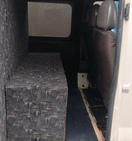 Білий Форд Транзит, об'ємом двигуна 2.4 л та пробігом 560 тис. км за 4200 $, фото 9 на Automoto.ua