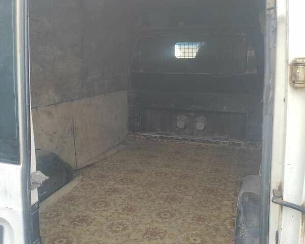 Белый Форд Транзит, объемом двигателя 2 л и пробегом 32 тыс. км за 3200 $, фото 2 на Automoto.ua