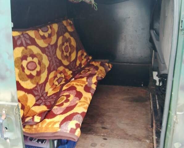 Белый Форд Транзит, объемом двигателя 2 л и пробегом 500 тыс. км за 2000 $, фото 3 на Automoto.ua