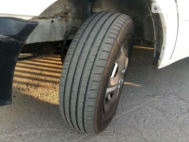 Білий Форд Транзит, об'ємом двигуна 2 л та пробігом 358 тис. км за 5800 $, фото 4 на Automoto.ua