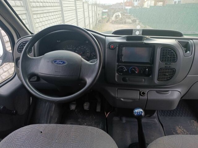 Білий Форд Транзит, об'ємом двигуна 2 л та пробігом 300 тис. км за 4100 $, фото 3 на Automoto.ua