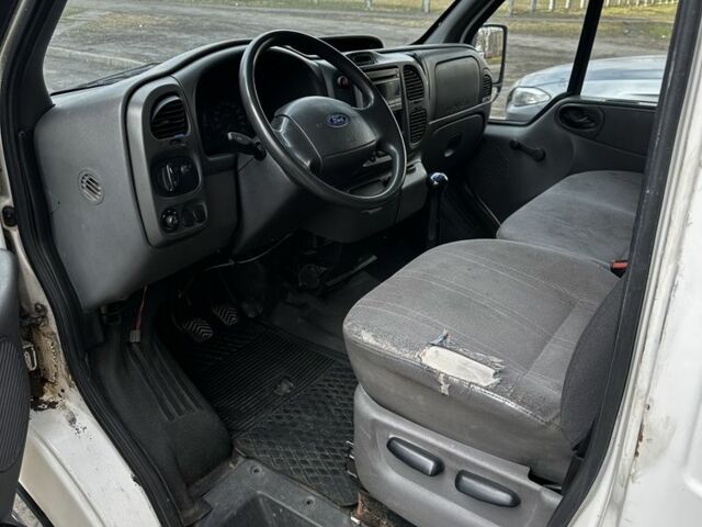 Белый Форд Транзит, объемом двигателя 2 л и пробегом 408 тыс. км за 4513 $, фото 7 на Automoto.ua