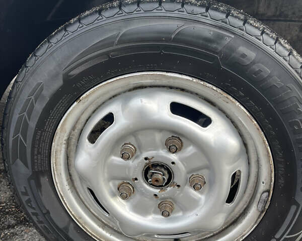 Форд Транзит 2003 в Кременчуге на Automoto.ua Белый Форд Транзит, объемом двигателя 2 л и пробегом 420 тыс. км за 5000 $, фото 5 на Automoto.ua