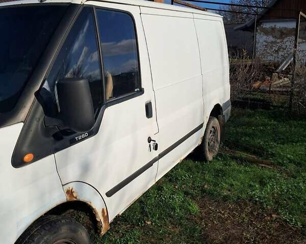 Белый Форд Транзит, объемом двигателя 2 л и пробегом 475 тыс. км за 2000 $, фото 4 на Automoto.ua