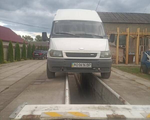 Білий Форд Транзит, об'ємом двигуна 2.4 л та пробігом 300 тис. км за 4400 $, фото 2 на Automoto.ua