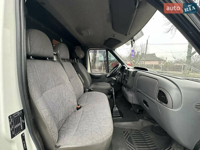 Білий Форд Транзит, об'ємом двигуна 2 л та пробігом 500 тис. км за 3899 $, фото 14 на Automoto.ua