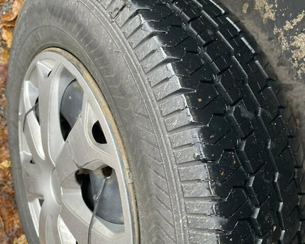 Форд Транзит 2005 у Корсунь-Шевченковском на Automoto.ua Білий Форд Транзит, об'ємом двигуна 2 л та пробігом 434 тис. км за 2499 $, фото 11 на Automoto.ua