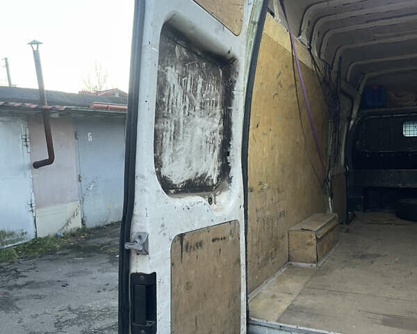Белый Форд Транзит, объемом двигателя 2.5 л и пробегом 390 тыс. км за 5799 $, фото 12 на Automoto.ua
