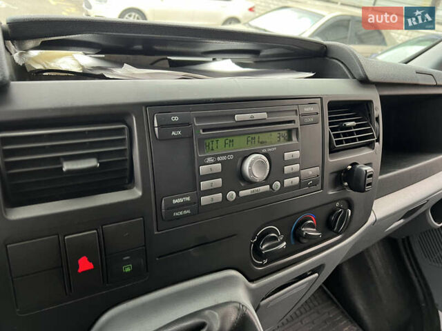 Белый Форд Транзит, объемом двигателя 2.4 л и пробегом 547 тыс. км за 8999 $, фото 12 на Automoto.ua