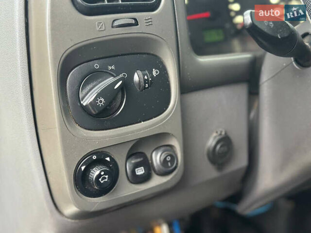 Білий Форд Транзит, об'ємом двигуна 2 л та пробігом 450 тис. км за 4799 $, фото 13 на Automoto.ua