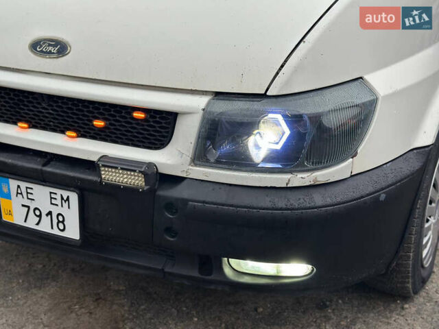 Білий Форд Транзит, об'ємом двигуна 2 л та пробігом 450 тис. км за 4799 $, фото 31 на Automoto.ua
