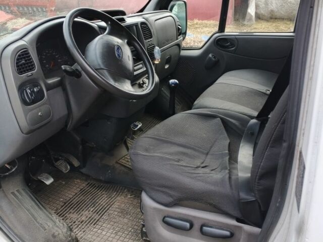 Белый Форд Транзит, объемом двигателя 0 л и пробегом 300 тыс. км за 3000 $, фото 4 на Automoto.ua