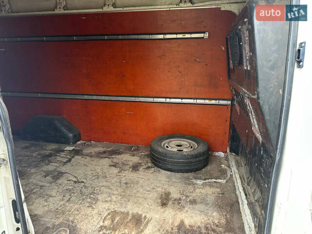 Білий Форд Транзит, об'ємом двигуна 2 л та пробігом 450 тис. км за 4799 $, фото 26 на Automoto.ua