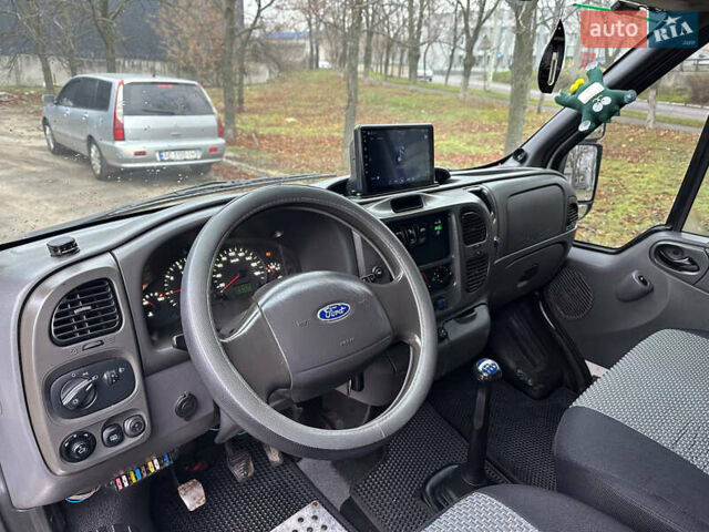 Білий Форд Транзит, об'ємом двигуна 2 л та пробігом 450 тис. км за 4799 $, фото 12 на Automoto.ua