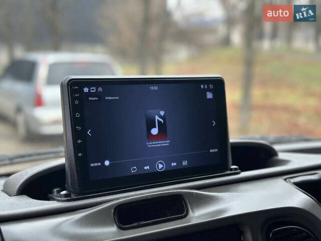 Білий Форд Транзит, об'ємом двигуна 2 л та пробігом 450 тис. км за 4799 $, фото 16 на Automoto.ua