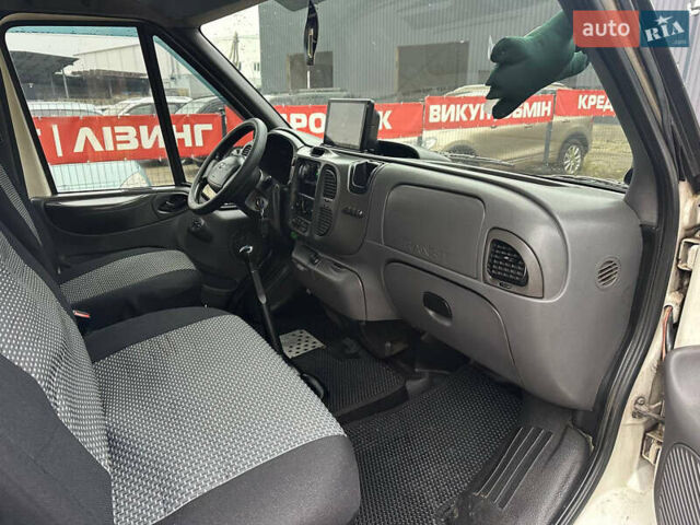 Білий Форд Транзит, об'ємом двигуна 2 л та пробігом 450 тис. км за 4799 $, фото 19 на Automoto.ua