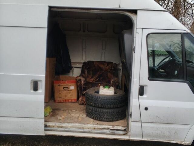 Белый Форд Транзит, объемом двигателя 0 л и пробегом 300 тыс. км за 3000 $, фото 3 на Automoto.ua