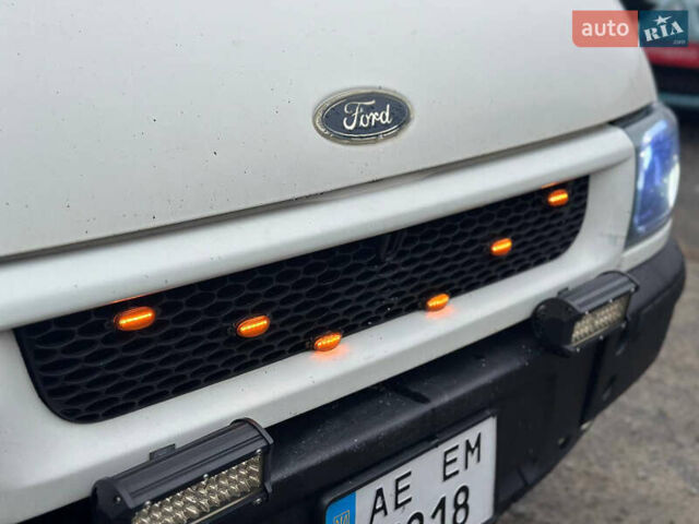 Білий Форд Транзит, об'ємом двигуна 2 л та пробігом 450 тис. км за 4799 $, фото 33 на Automoto.ua