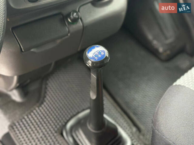 Білий Форд Транзит, об'ємом двигуна 2 л та пробігом 450 тис. км за 4799 $, фото 17 на Automoto.ua