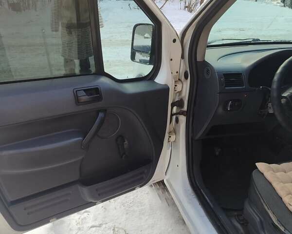 Білий Форд Транзит, об'ємом двигуна 1.8 л та пробігом 330 тис. км за 3715 $, фото 4 на Automoto.ua