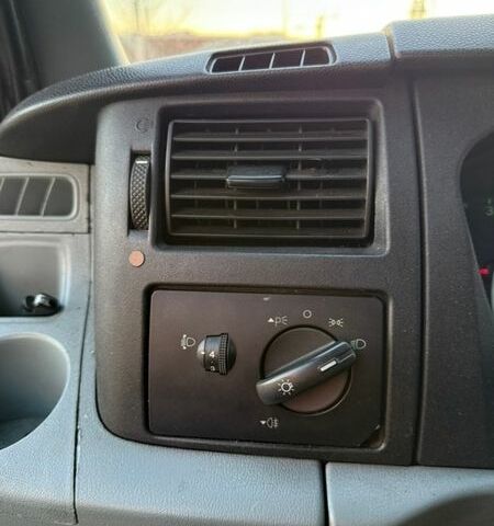 Белый Форд Транзит, объемом двигателя 2.4 л и пробегом 431 тыс. км за 9000 $, фото 22 на Automoto.ua