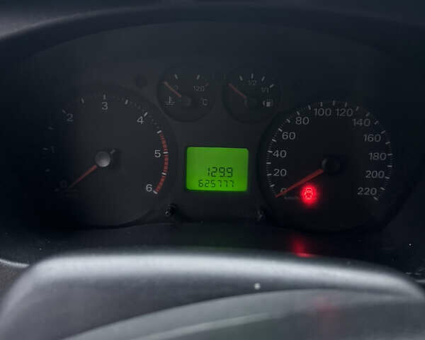 Білий Форд Транзит, об'ємом двигуна 2.2 л та пробігом 625 тис. км за 6000 $, фото 4 на Automoto.ua