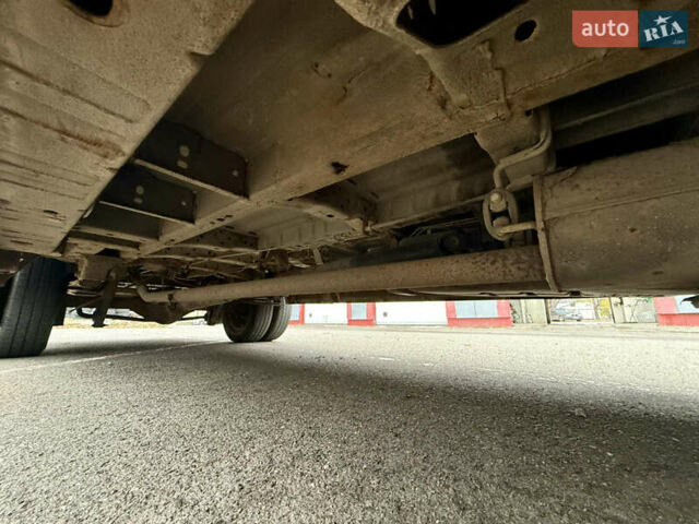 Белый Форд Транзит, объемом двигателя 2.4 л и пробегом 400 тыс. км за 9200 $, фото 26 на Automoto.ua