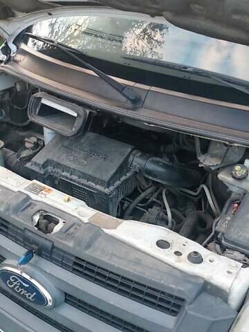 Форд Транзит 2007 в Хотине на Automoto.ua Белый Форд Транзит, объемом двигателя 2.2 л и пробегом 506 тыс. км за 6200 $, фото 12 на Automoto.ua