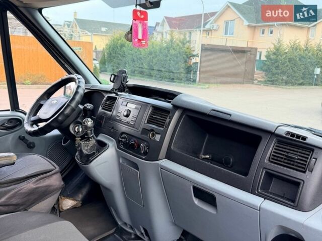 Білий Форд Транзит, об'ємом двигуна 2.4 л та пробігом 598 тис. км за 6900 $, фото 4 на Automoto.ua