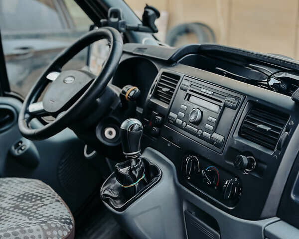 Білий Форд Транзит, об'ємом двигуна 2.2 л та пробігом 30 тис. км за 5000 $, фото 7 на Automoto.ua