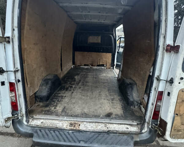 Білий Форд Транзит, об'ємом двигуна 2.2 л та пробігом 625 тис. км за 6000 $, фото 7 на Automoto.ua