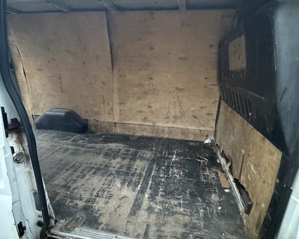Білий Форд Транзит, об'ємом двигуна 2.2 л та пробігом 625 тис. км за 6000 $, фото 6 на Automoto.ua