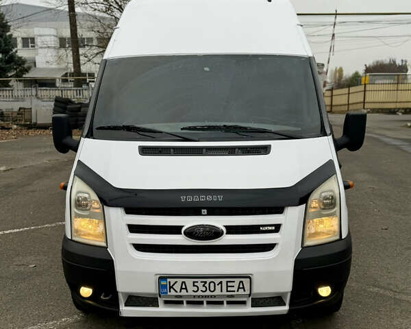 Белый Форд Транзит, объемом двигателя 2.4 л и пробегом 400 тыс. км за 9200 $, фото 2 на Automoto.ua