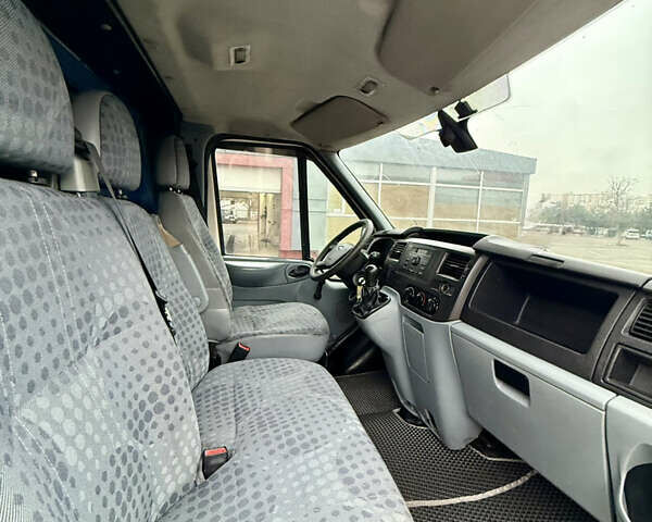 Белый Форд Транзит, объемом двигателя 2.4 л и пробегом 400 тыс. км за 9200 $, фото 21 на Automoto.ua