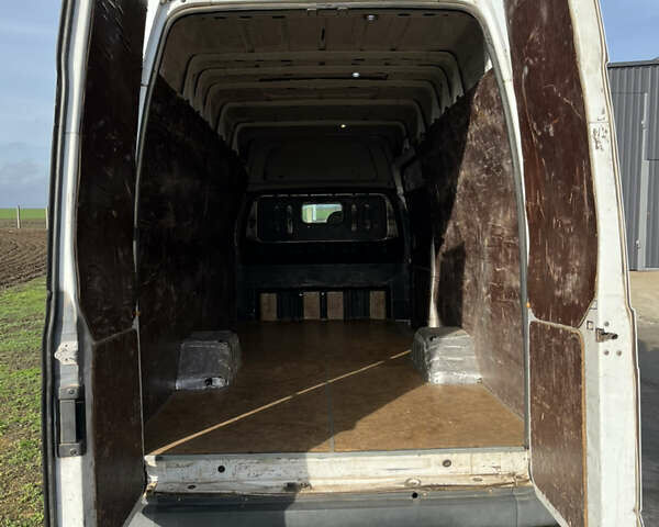 Білий Форд Транзит, об'ємом двигуна 2.4 л та пробігом 500 тис. км за 8300 $, фото 4 на Automoto.ua
