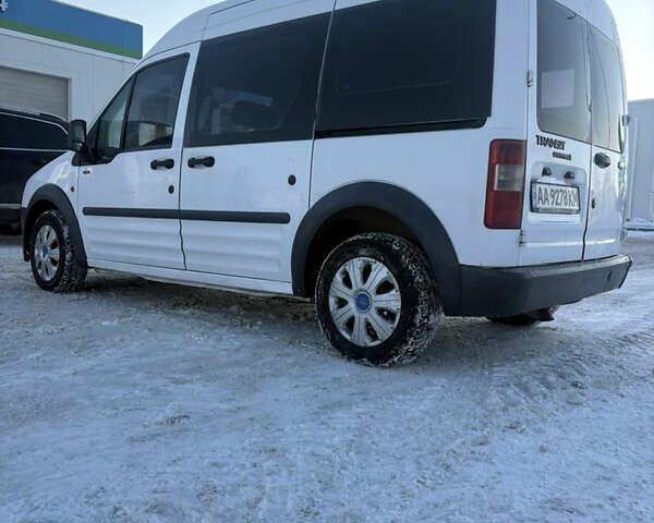 Белый Форд Транзит, объемом двигателя 1.75 л и пробегом 233 тыс. км за 5000 $, фото 4 на Automoto.ua