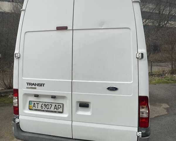 Білий Форд Транзит, об'ємом двигуна 2.4 л та пробігом 520 тис. км за 8200 $, фото 2 на Automoto.ua