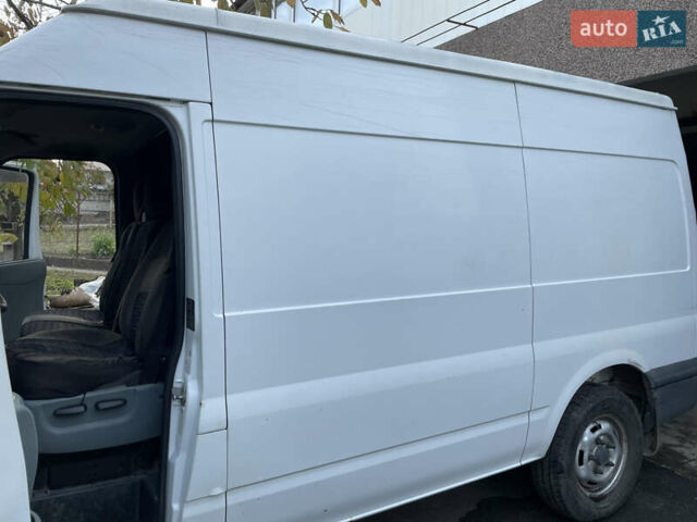 Белый Форд Транзит, объемом двигателя 2.2 л и пробегом 290 тыс. км за 4500 $, фото 11 на Automoto.ua