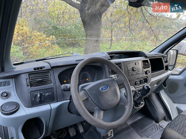 Белый Форд Транзит, объемом двигателя 2.2 л и пробегом 290 тыс. км за 4500 $, фото 6 на Automoto.ua
