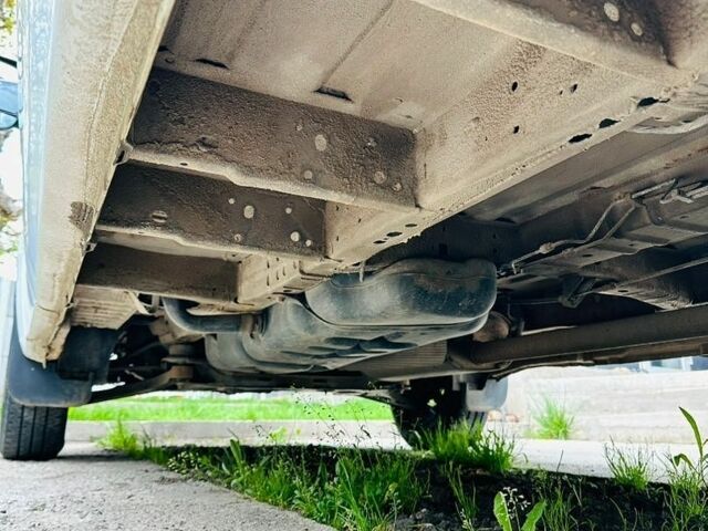 Білий Форд Транзит, об'ємом двигуна 2.2 л та пробігом 248 тис. км за 8800 $, фото 27 на Automoto.ua